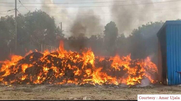 आग के चपेट में 20 गोदाम हुए जलकर खाक।