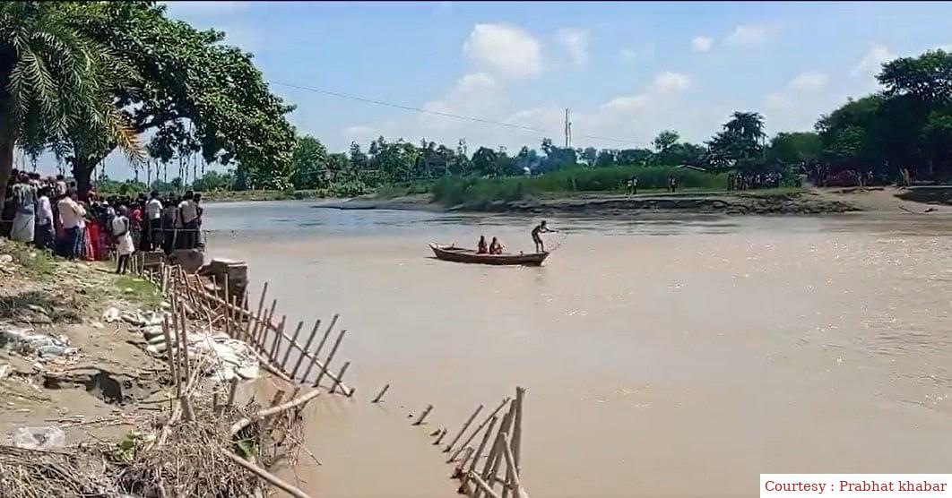 33 school children filled with 33 school children immersed in Bihars Bagmati