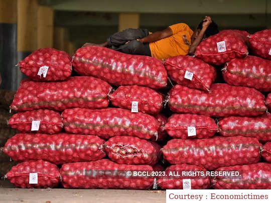 60% onion prices increased in 15 days