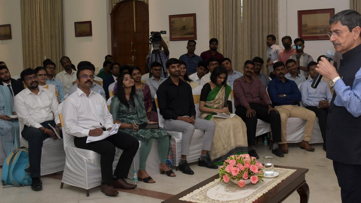 Tamil Nadu governor disapproves the use of word “ ondirya arasu” for union government
