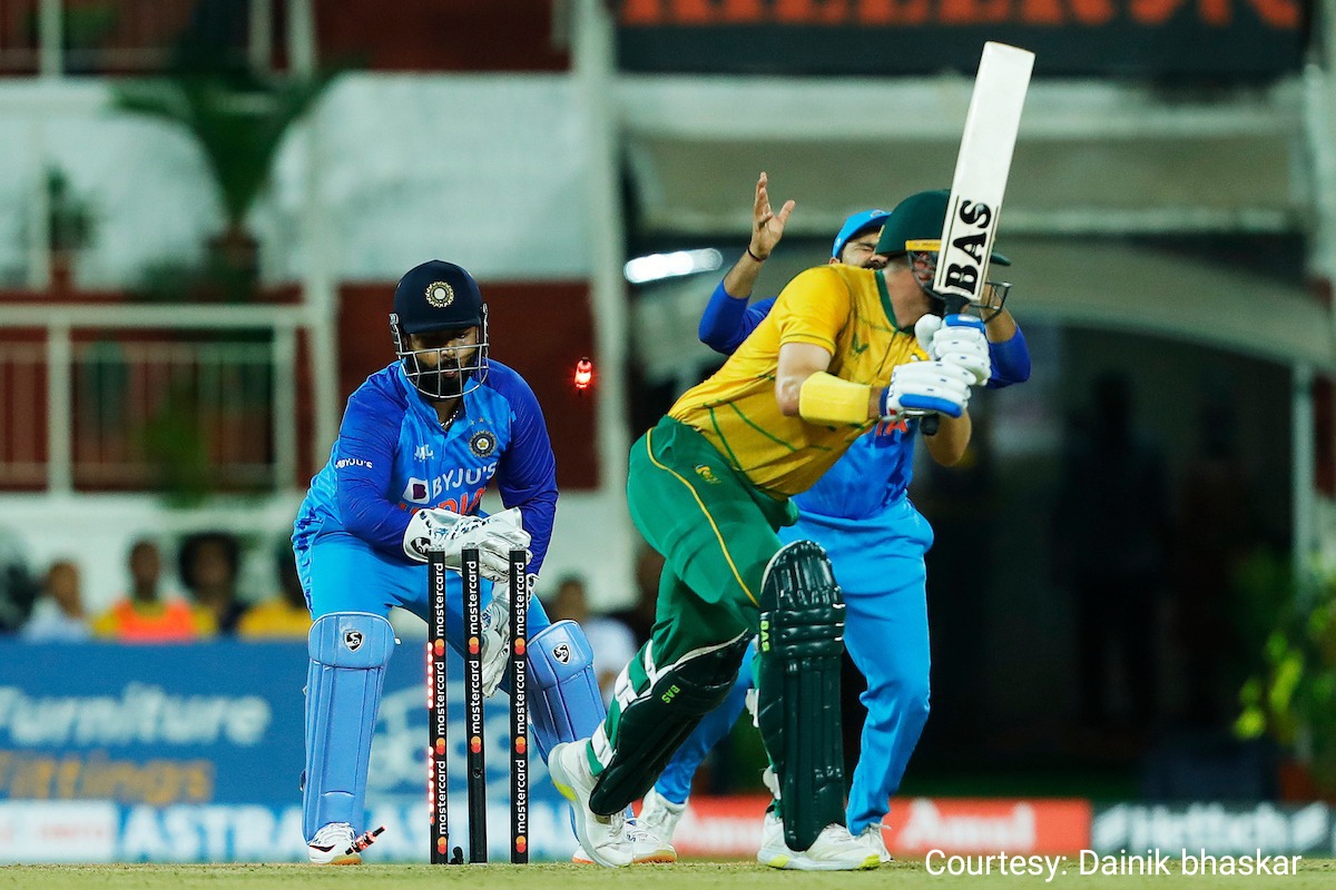 Rahul and Surya Kumars century partnership won Team India.