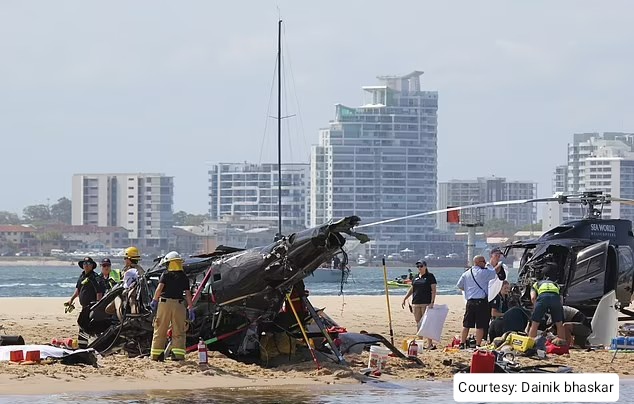 Two helicopters collided with each other, 4 people killed.