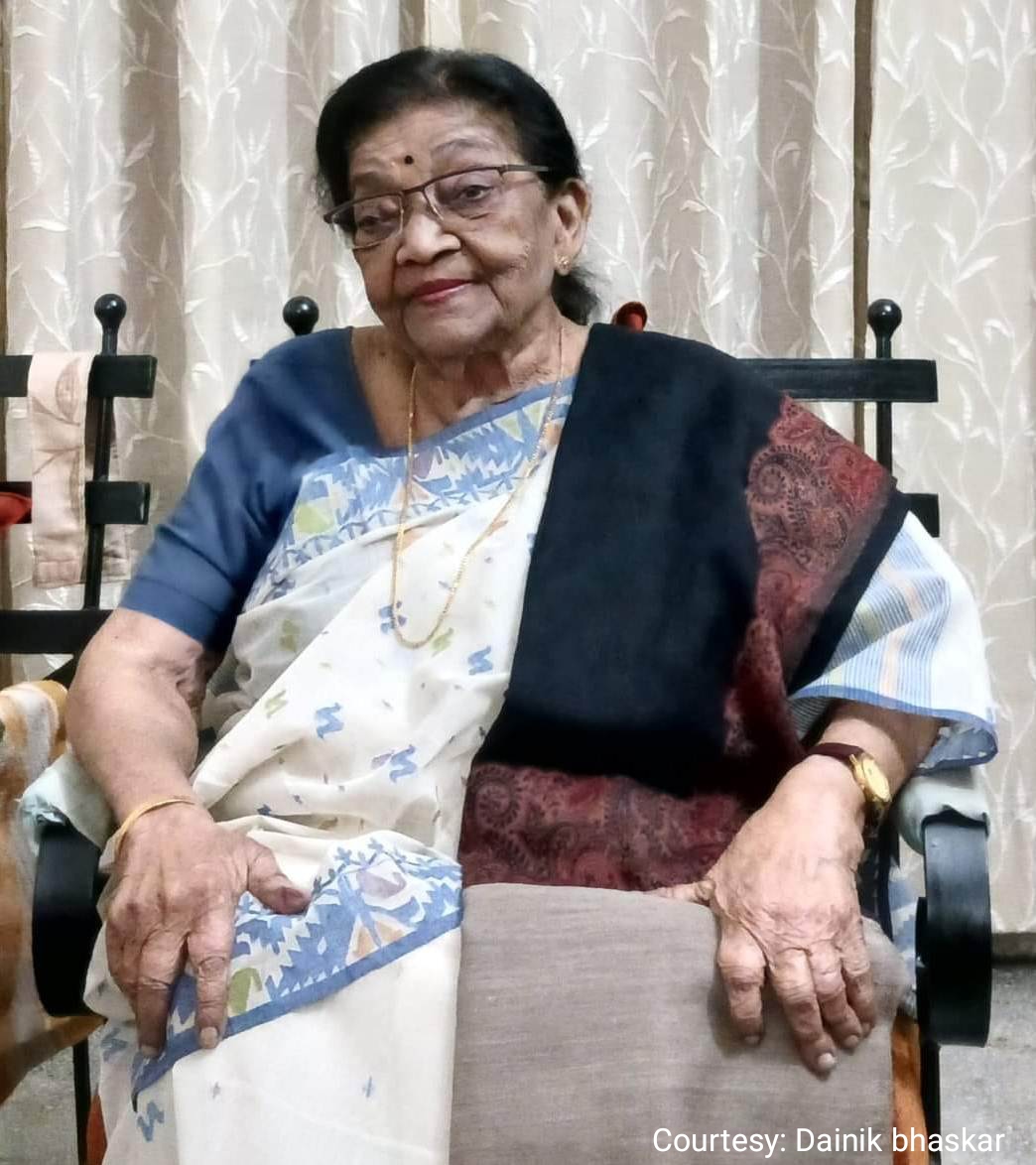 बंगाली सिंगर सुमित्रा सेन का निधन।