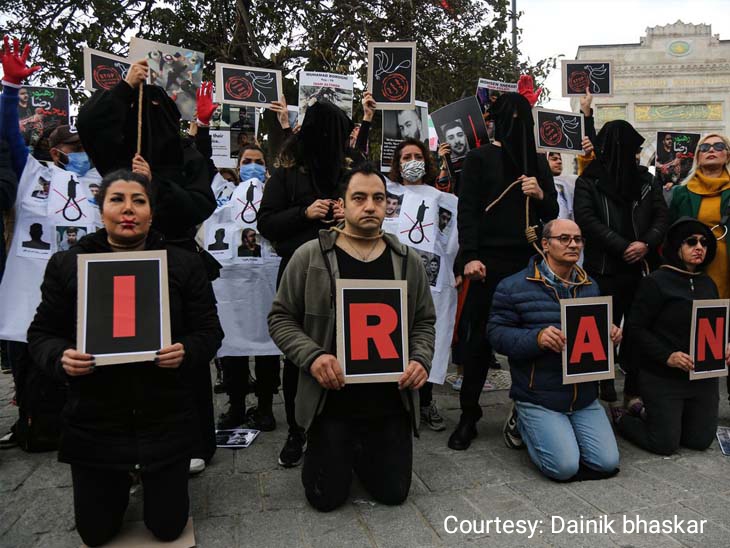 2 more protesters were hanged in Iran.