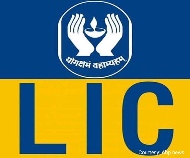 LIC recruited 300 posts of Assistant Administrative Officer.