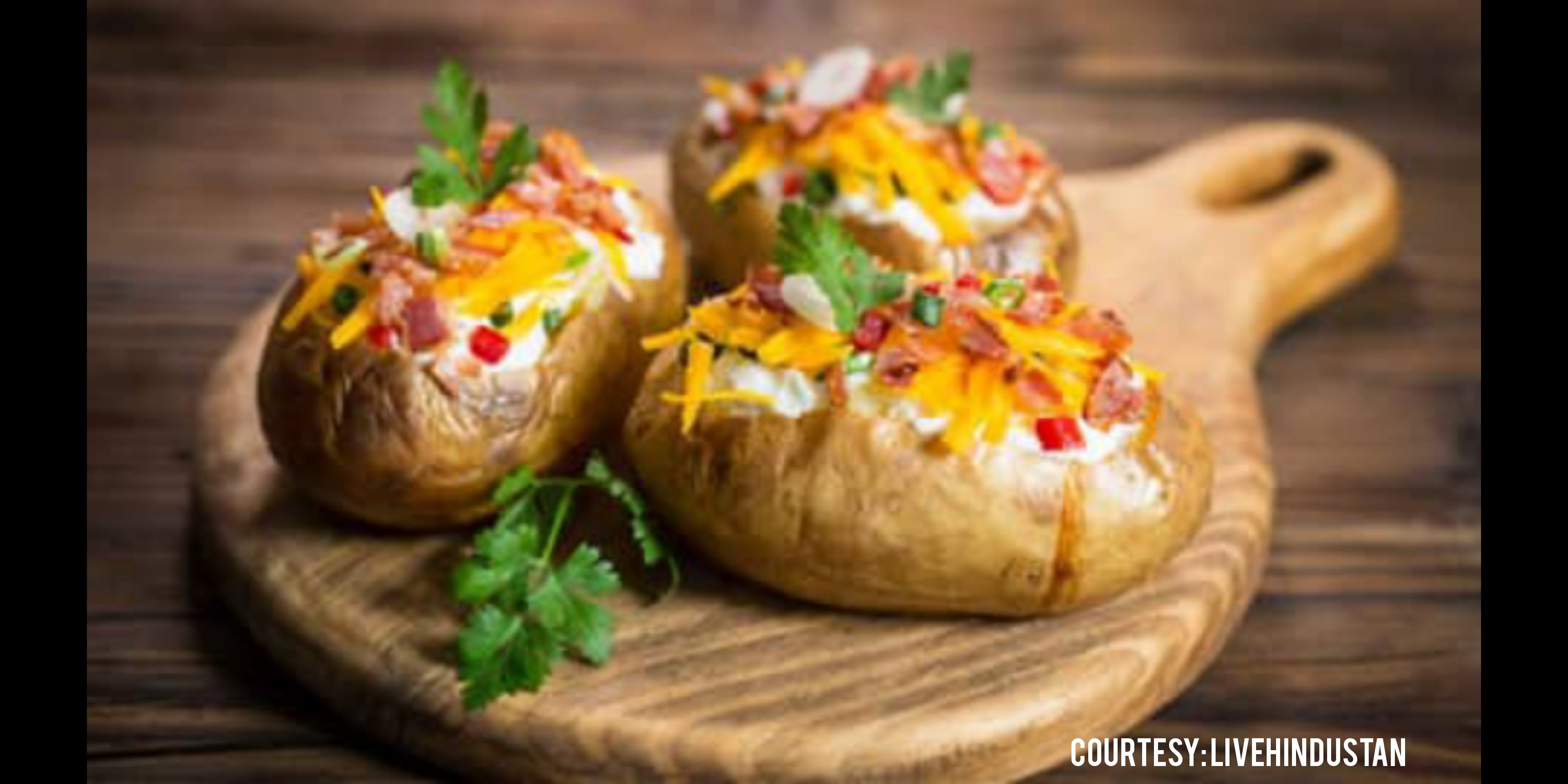 Enjoy stuffed potato sesame seeds during rainy days