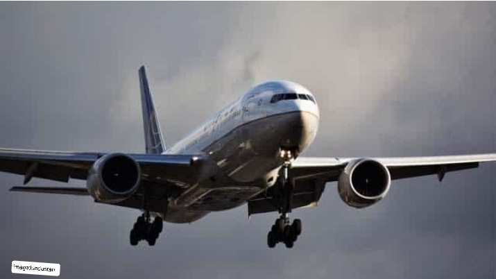 Emergency landing of the aircraft after the rumor.