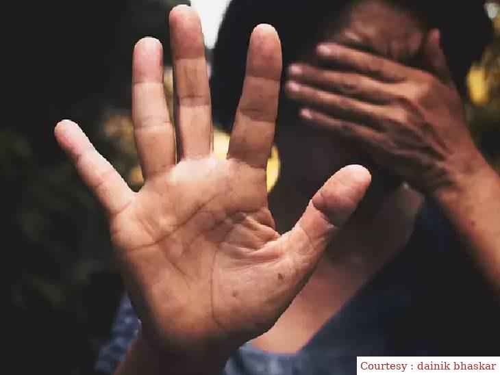 A major and his wife accused of harassing the minor maid.