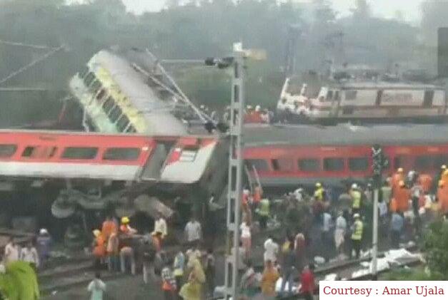 A terrible accident of Odisha 3 trains.