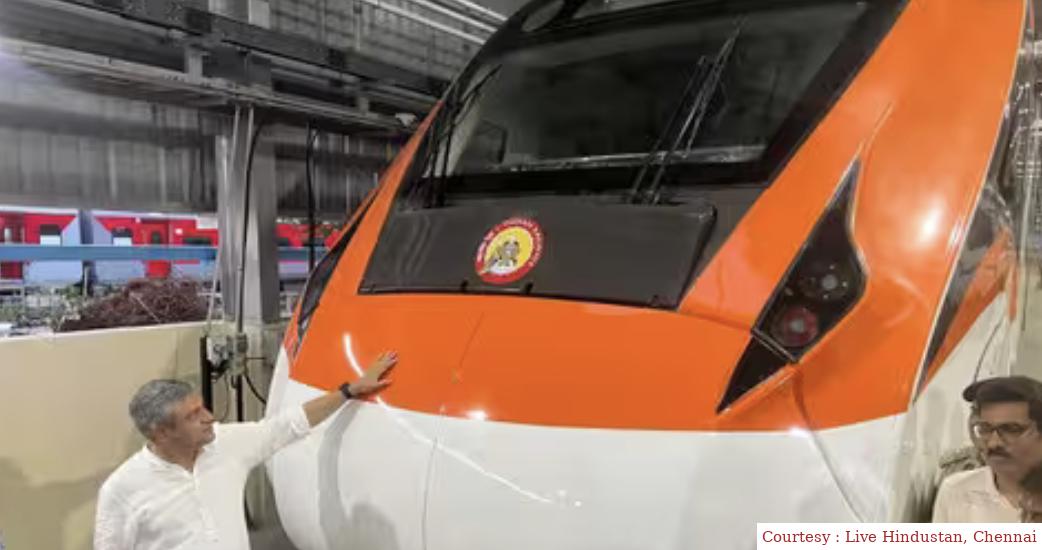 वन्दे भारत ट्रेनों में हुए कुल 25 बदलाव, सफ़ेद के बदले भगवा रंग में दिखेगी ट्रेन