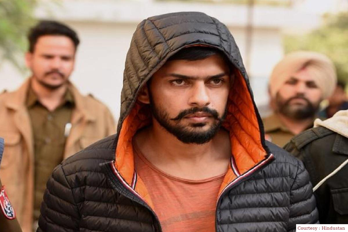 A young man who aspires to become Lawrence Bishnoi made the audio viral by threatening police officers