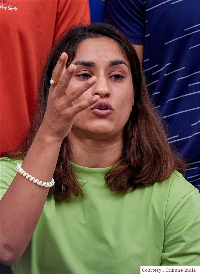 Abuse of players at Jantar Mantar.