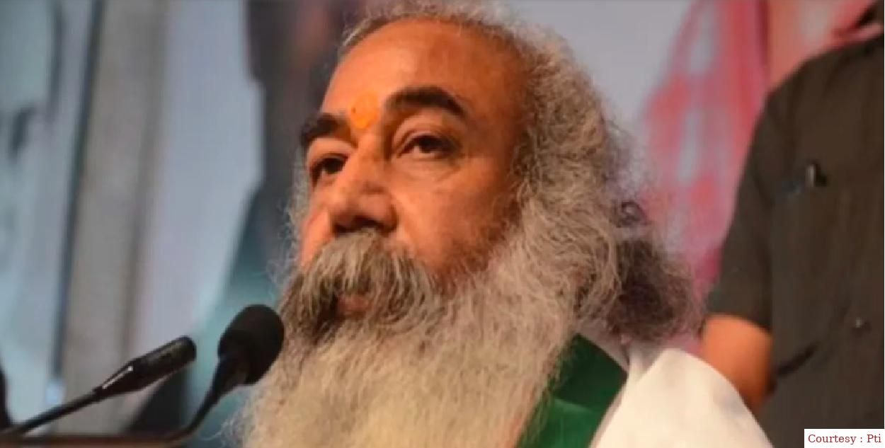 Acharya Pramod Krishnams attack on Rahul Gandhi, who used to say that I was afraid of someone