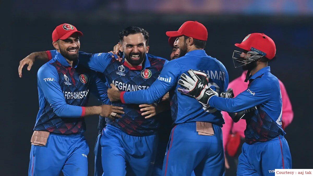 The Afghanistan team responded to the world champion England.