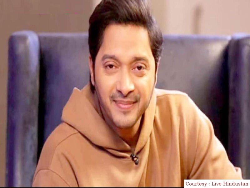 After finishing the shooting, Shreyas Talpade has a heart attack.