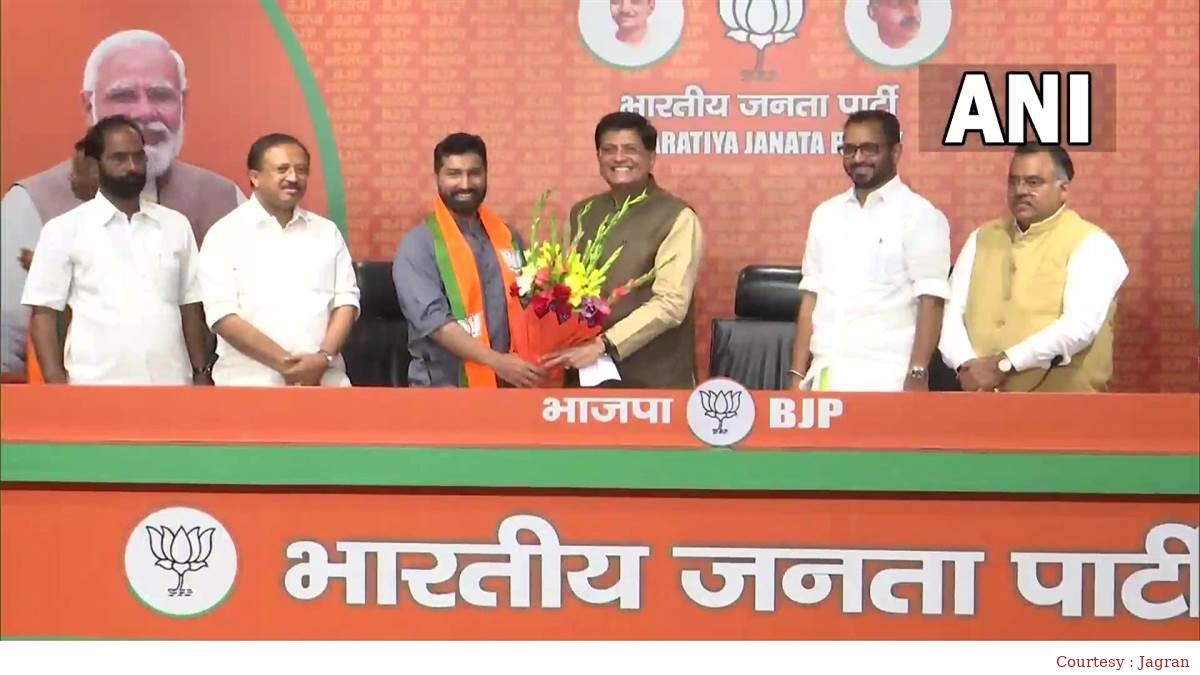 एके एंटनी के बेटे हुए भाजपा में शामिल।