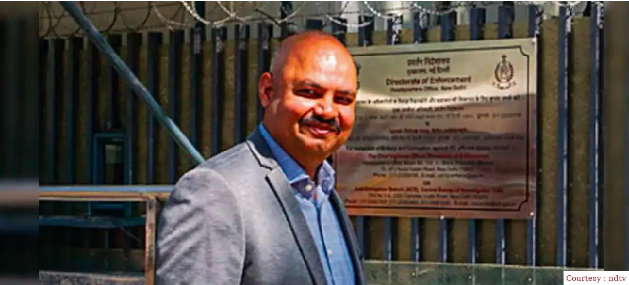 Arvind Kejriwal again got a big shock, Vibhav Kumar arrested close to him