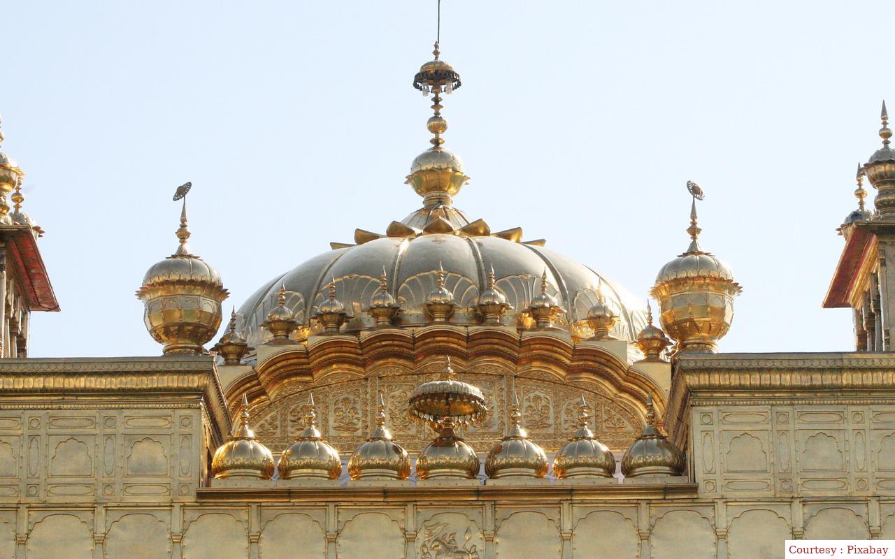 Attack on Granthi in the gurudwara.