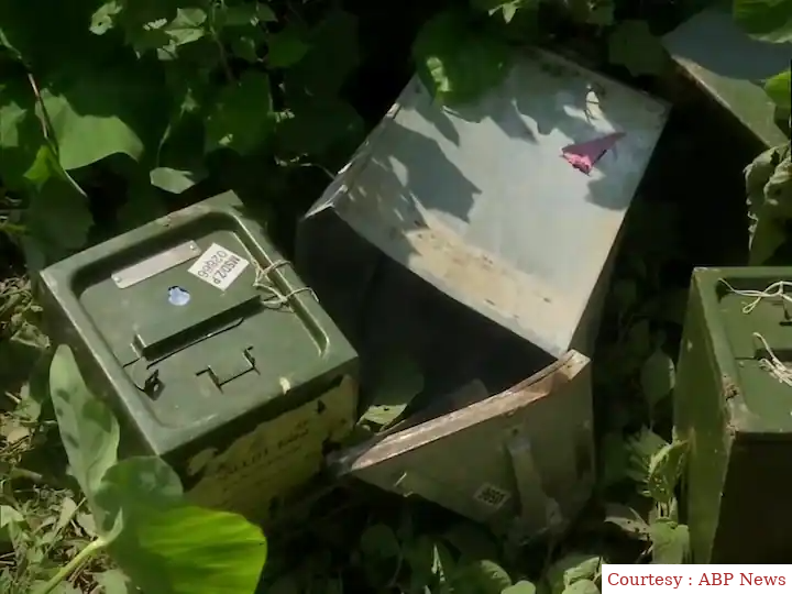 Ballot Box lies abandoned in West Bengal Murshidabad