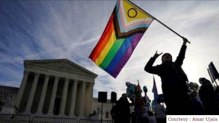 ट्रांसजेंडर के प्रतिबंधों पर लगाया रोक।