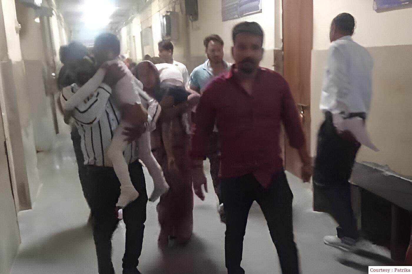 कोटा में शिव बारात के दौरान बड़ा हादसा, करंट लगने से झुलसे बच्चे।