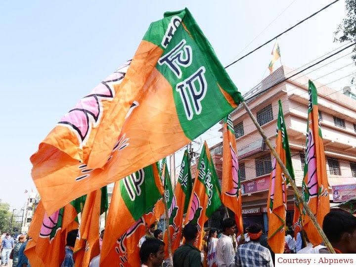 BJP issued notice to eight leaders in Kashmir