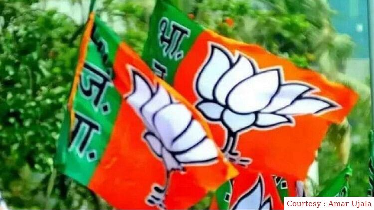 पश्चिम से लेकर काशी तक लहरा रहा हैं भाजपा का परचम।