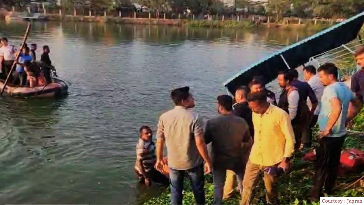 वड़ोदरा में नाव पलटी, 12 बच्चों, 2 टीचर की मौत