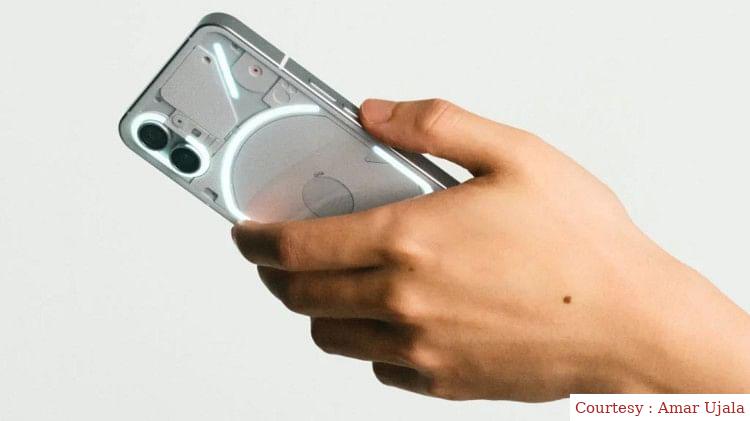 Carl Pais new company smartphone is being launched.