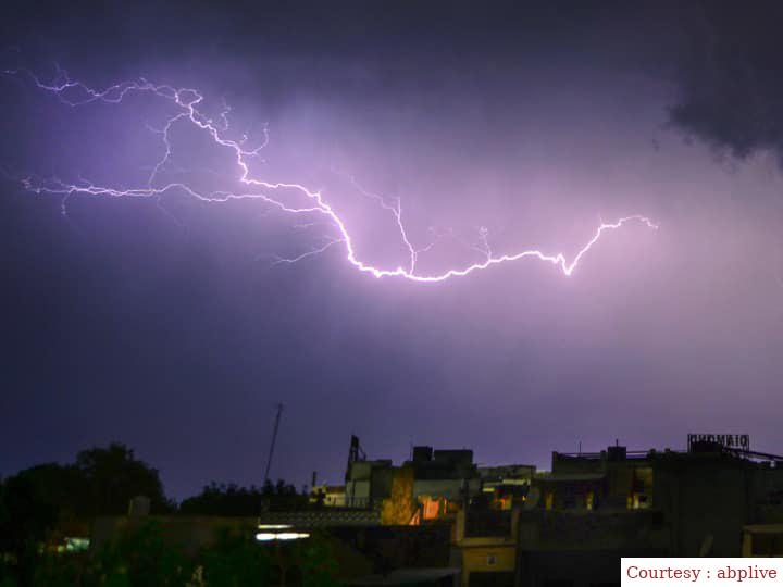 Celestial electric orgy, 4 killed in Azamgarh, electricity fell on a woman in Ballia.