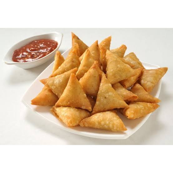 Cheesy samosa