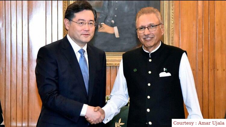 China gives help to Pakistan.