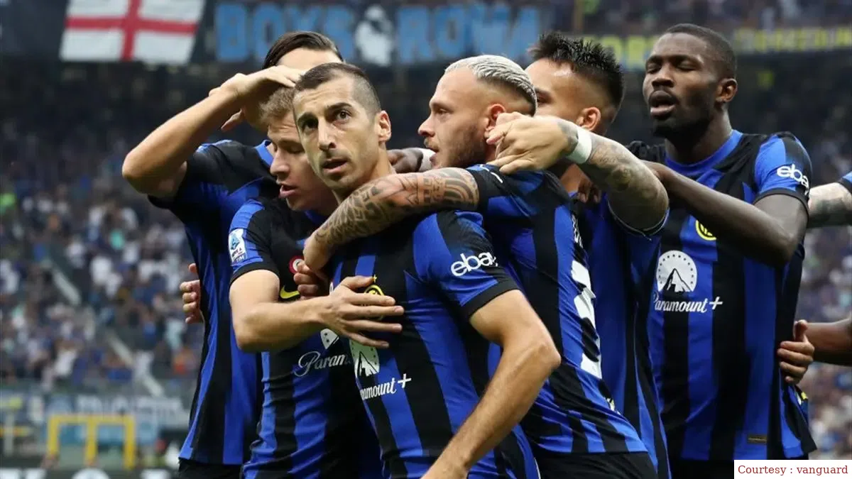 Combat of Real Social and Inter Milan.