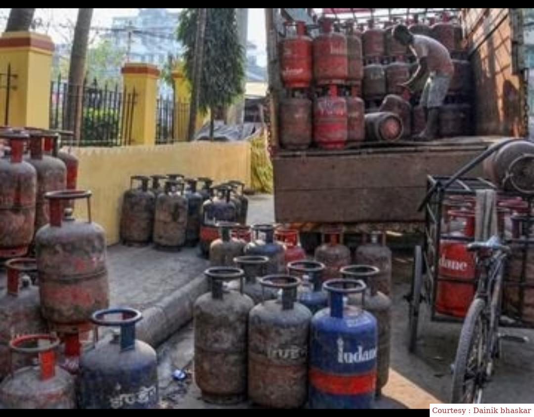 कमर्शियल गैस सिलेंडर के दाम 21 रूपए बढ़े