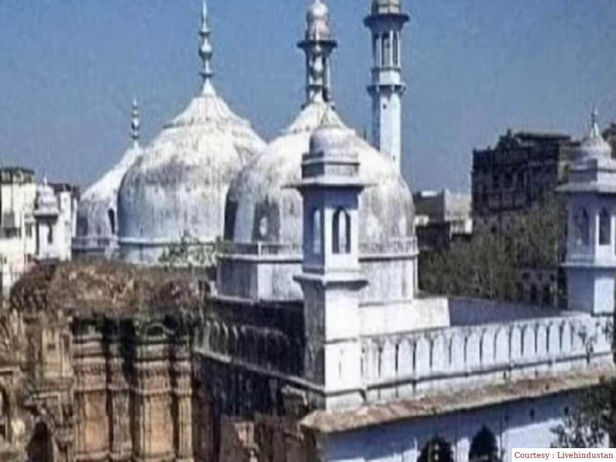 कोर्ट ने ज्ञानवापी तहखाने में पूजा की इजाजत दी