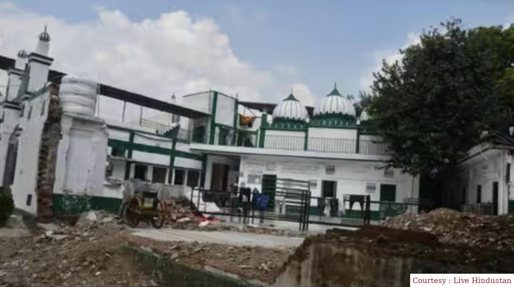 Court banned action against Delhis mosques