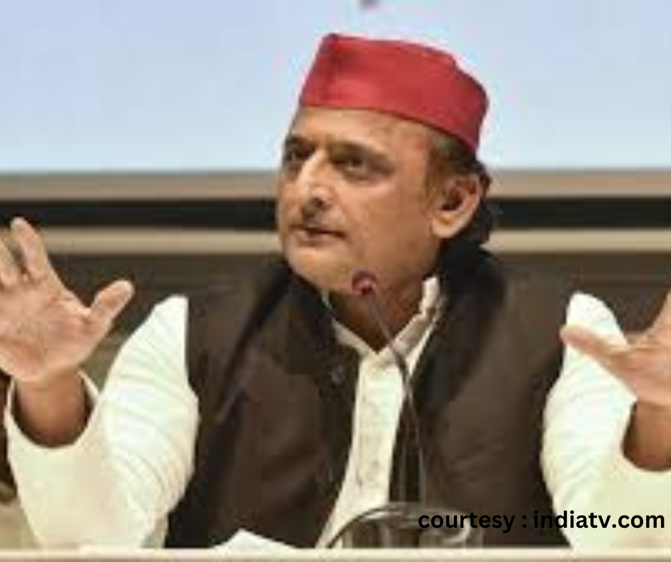गंगा विलास उद्योगपतियों का क्रूज : अखिलेश यादव