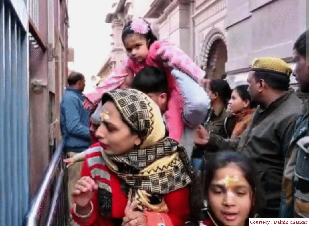 ज्ञानवापी में व्यास तहखाने के दर्शन को उमड़ी भीड़।