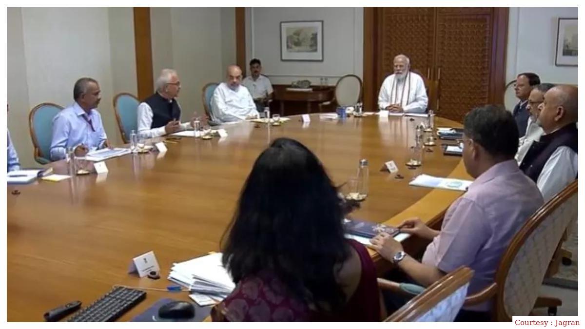 चक्रवाती तूफान बिपरजॉय: भारतीय मौसम विभाग की अलर्ट जारी की,इसको लेकर पीएम मोदी ने हाई लेवल बैठक की।