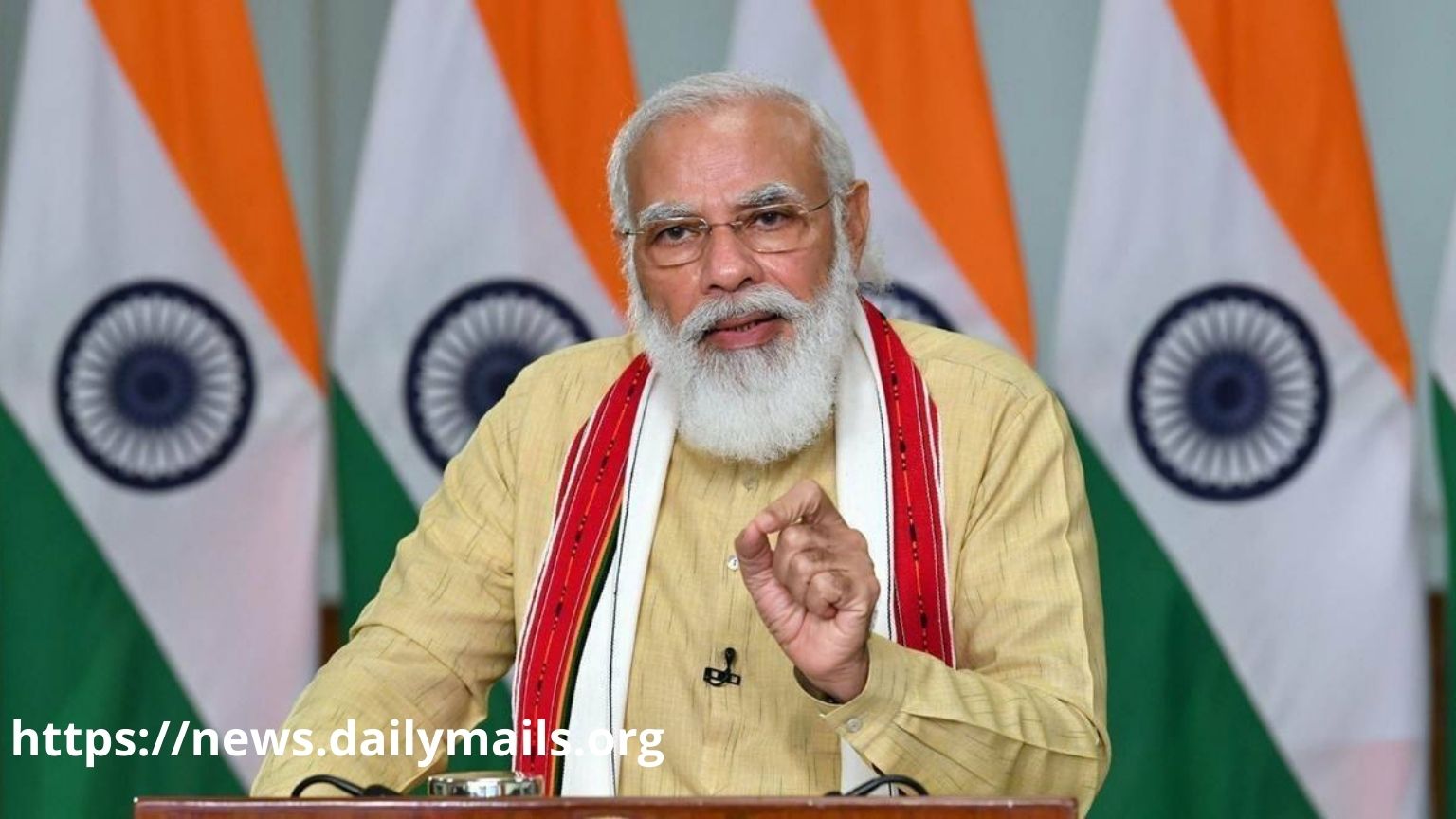 Prime Minister Narendra Modi inaugurated nano urea plant  said earlier urea had to be beaten...