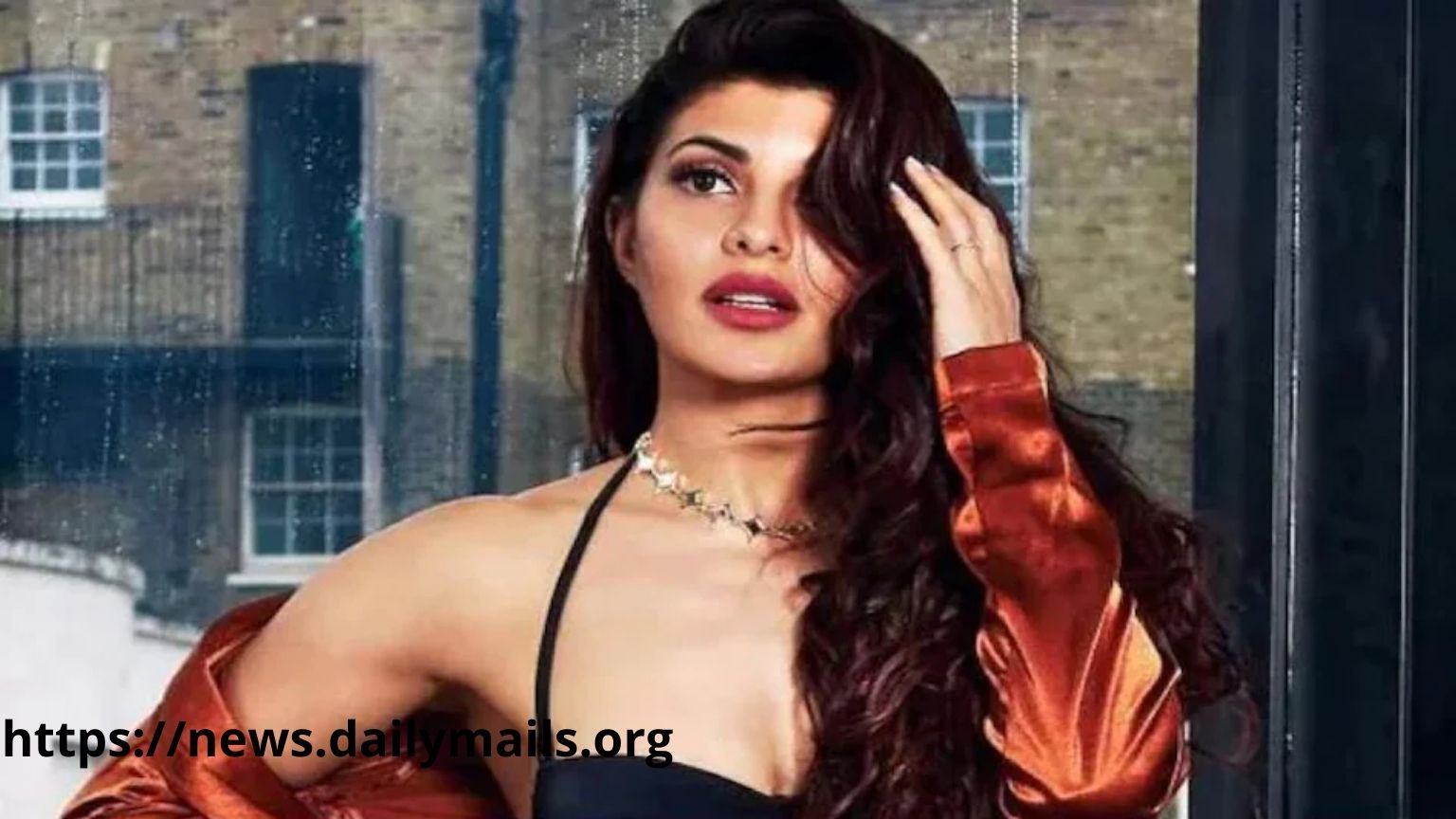 Big relief to Jacqueline Fernandez from court can travel abroad.
