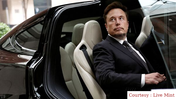 Elon Musk tweets in support of Donald Trump