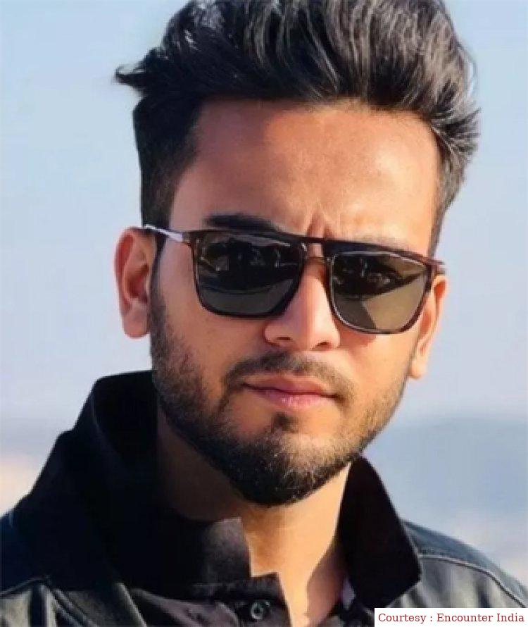 Elvish Yadav was questioned for 3 hours, police station reached with 7 lawyers at 2 pm