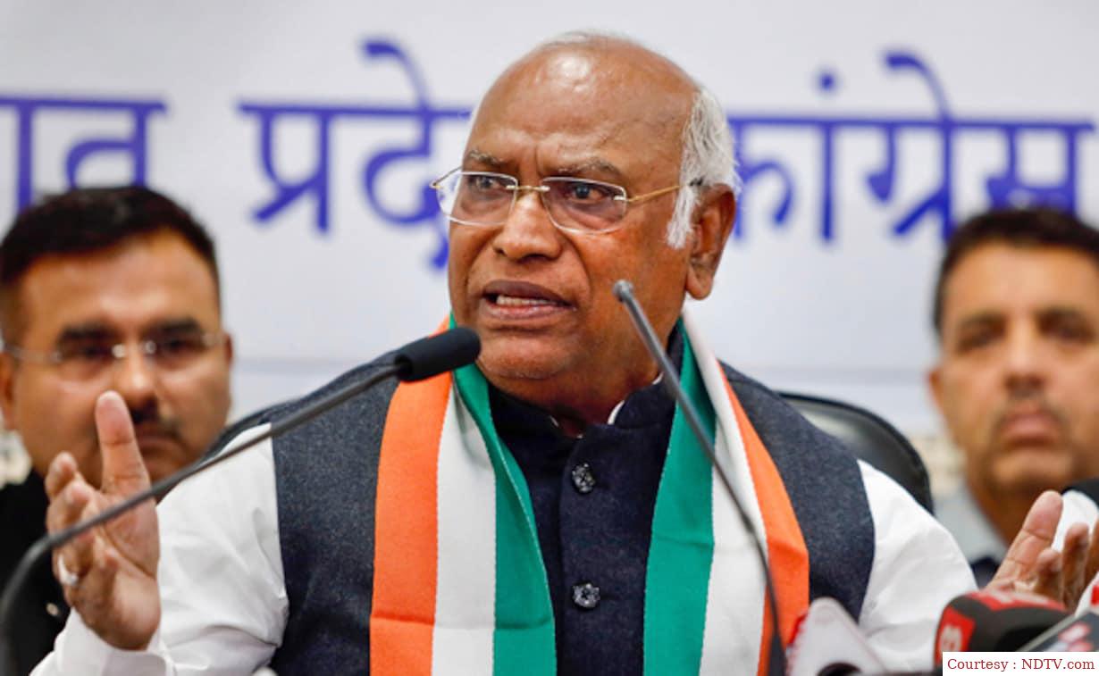 खरगे के अध्यक्षता में कोंग्रेस नेताओं की बुलाई गई आपात बैठक।