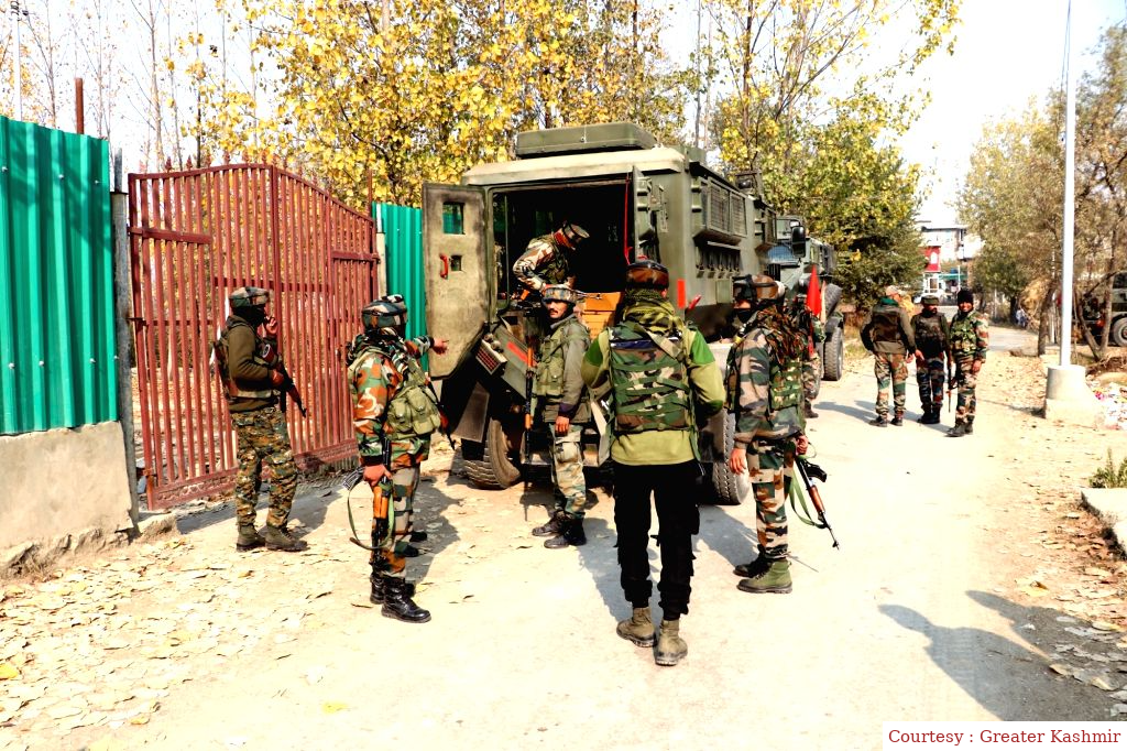 Encounter takes place between terrorist and security forces in Pulwama