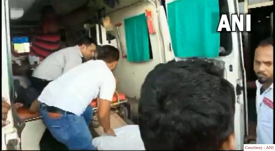 गैस रिसाव के बाद स्टील फैक्ट्री में हुआ धमाक, 19 घायल।