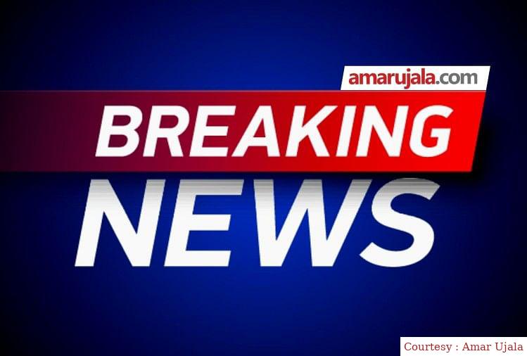 डेमू ट्रेन के पांच डिब्बों में लगी आग।