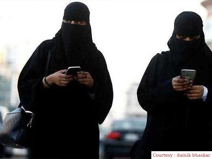 French Education Minister will not allow religion to be identified with clothes in school, ban on the burqa.