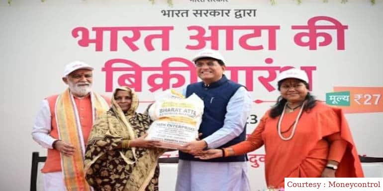 सरकार ने लॉन्च किया सस्ता आटा।