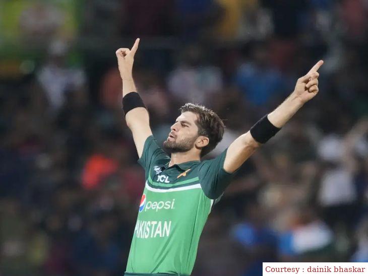 India gave a target of 267 runs to Pakistan, 4 wickets got to Shaheen Afridi.